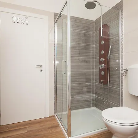 Apartment Near City Centre Pula