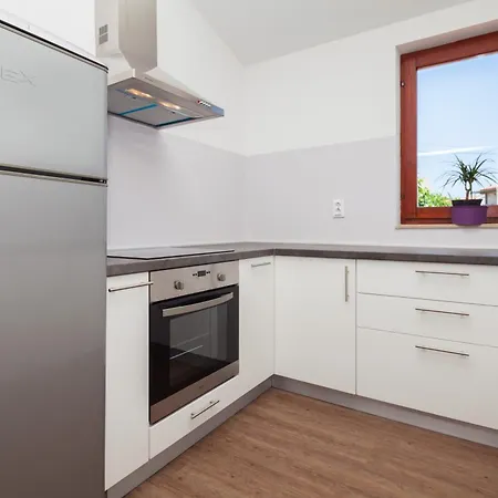 Apartment Near City Centre Pula