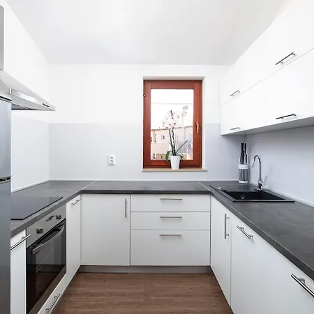 Apartment Near City Centre