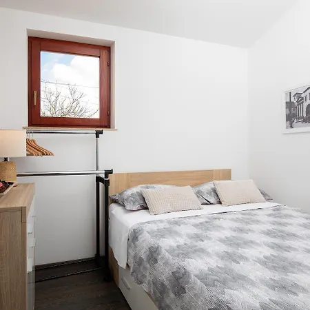 Near City Centre Apartment